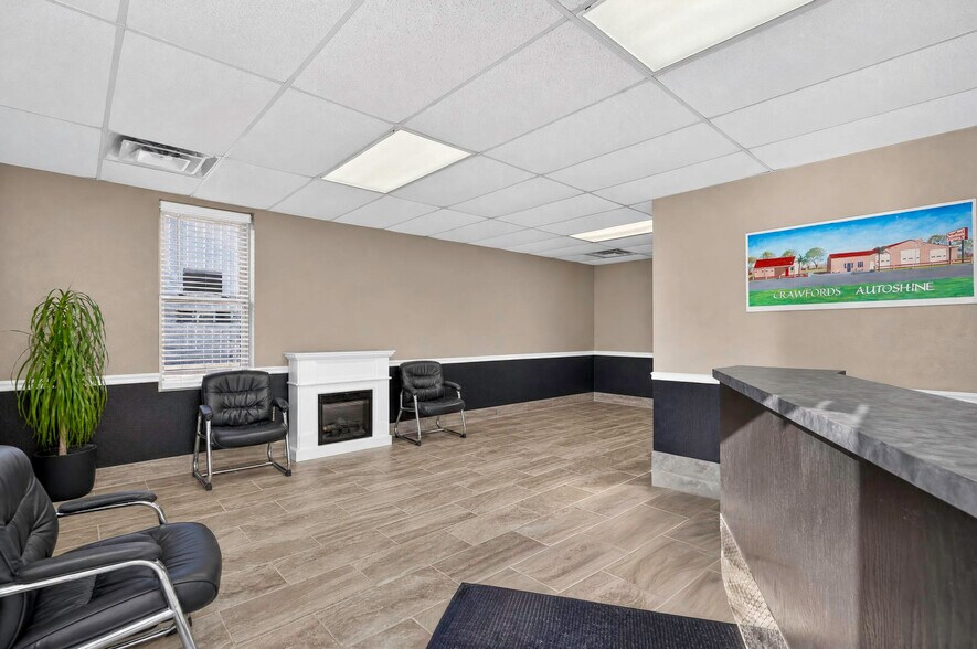 More Photos Of 412 N Mickey Mantle Blvd, Commerce Auto Repair For Sale