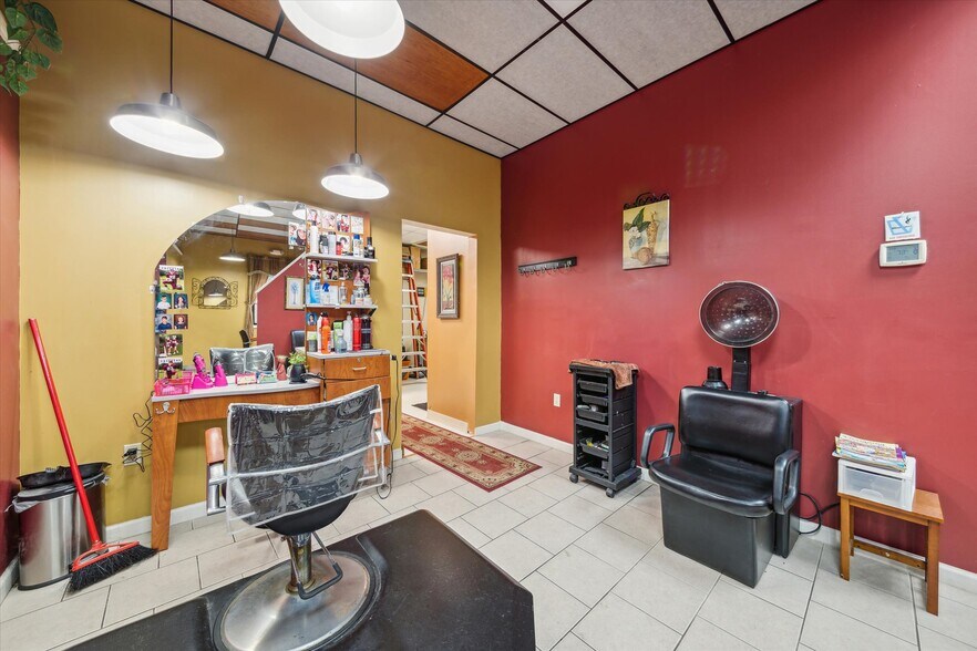 More Photos Of 3940 Pennsylvania 257, Seneca General Retail For Sale