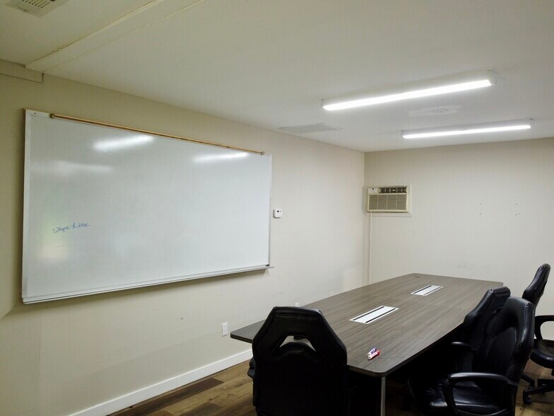 More Photos Of 2380 Rockaway Industrial Blvd, Conyers Light Distribution For Lease