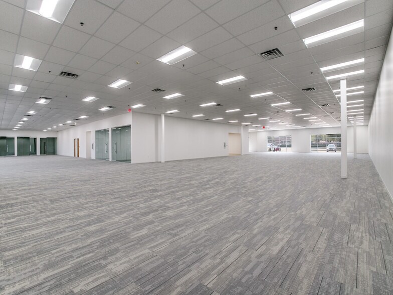 More Photos Of 1322 Crestside Dr, Coppell Office For Lease