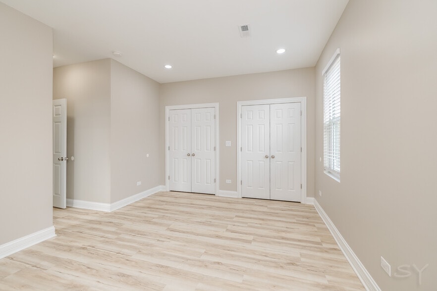 More Photos Of 3401 W Monroe St, Chicago Apartments For Sale