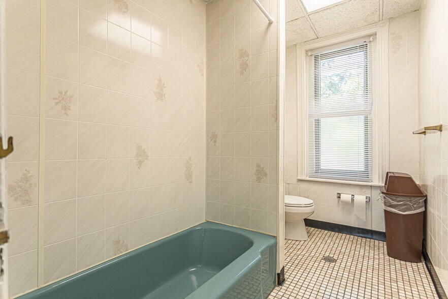 More Photos Of 100-102 W Fornance St, Norristown Medical For Sale