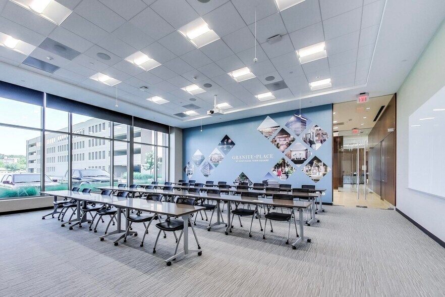 More Photos Of 550 Reserve St, Southlake Loft Creative Space For Lease