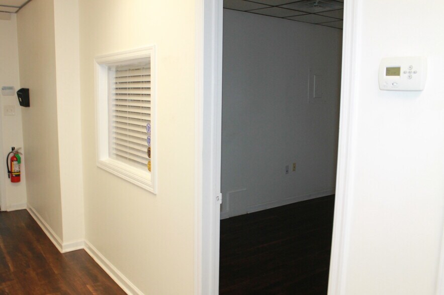 More Photos Of 3321 Doris Ave, Ocean Unknown For Lease