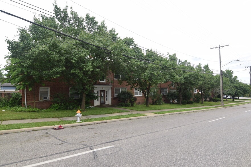 More Photos Of 2646 Noble Rd, Cleveland Apartments For Sale