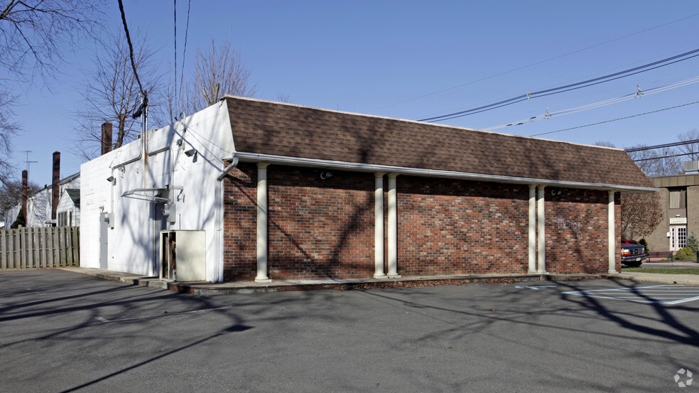 More Photos Of 931 Amboy Ave, Edison General Retail For Sale