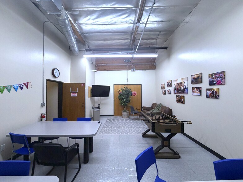 More Photos Of 2455 Teller Rd, Thousand Oaks Office For Lease