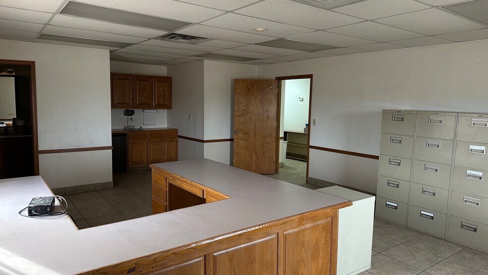 More Photos Of 10848 S 265th East Ave, Broken Arrow Manufacturing For Lease