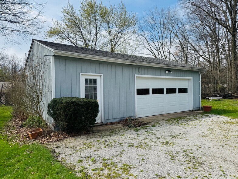 More Photos Of 3596 State Rd, Cuyahoga Falls Flex For Sale