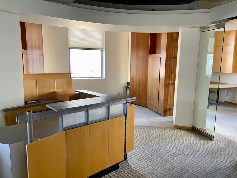 More Photos Of 1601 Arapahoe St, Denver Office For Lease