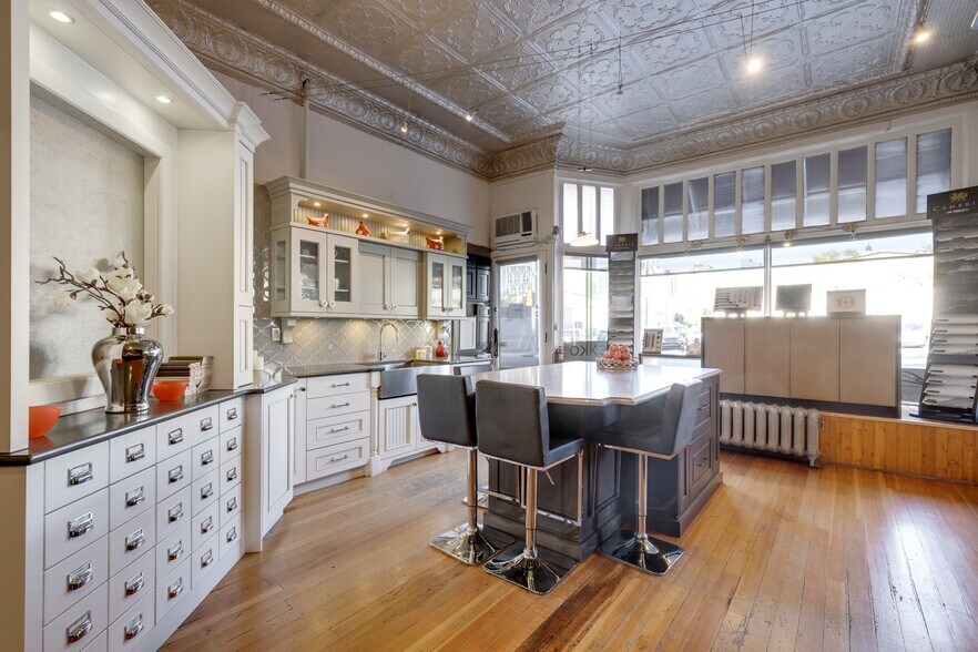 More Photos Of 606 Meredith Rd NE, Calgary General Retail For Sale