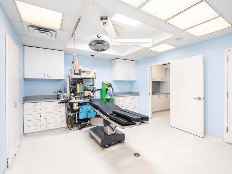 More Photos Of 1035 Park Ave, New York Apartments For Lease