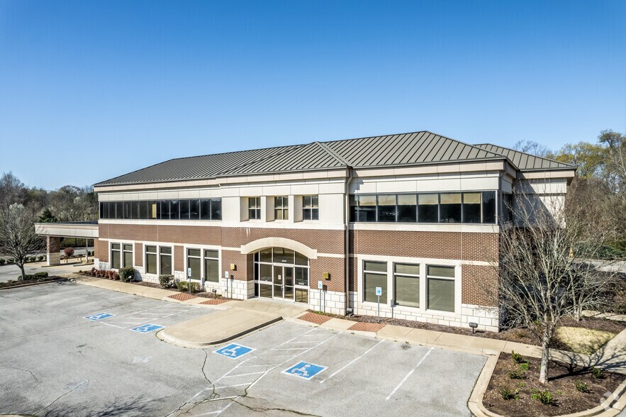 Primary Photo Of 7465 Poplar Ave, Germantown Medical For Lease