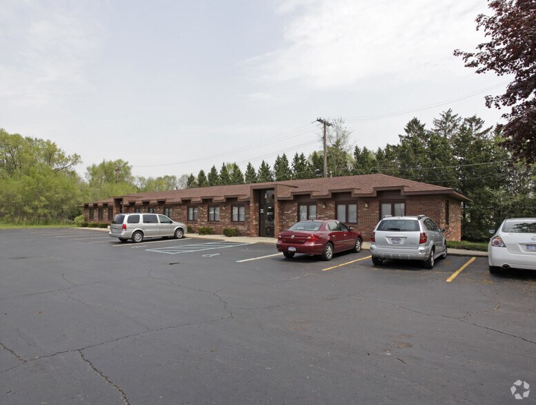 More Photos Of 8061 21 Mile Rd, Shelby Township Medical For Lease