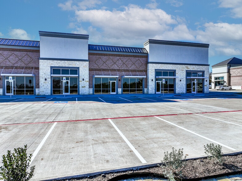 More Photos Of 4260 Ridge Rd, Heath Medical For Lease