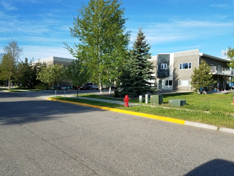 More Photos Of 2339 Birdie Dr, Bozeman Warehouse For Lease