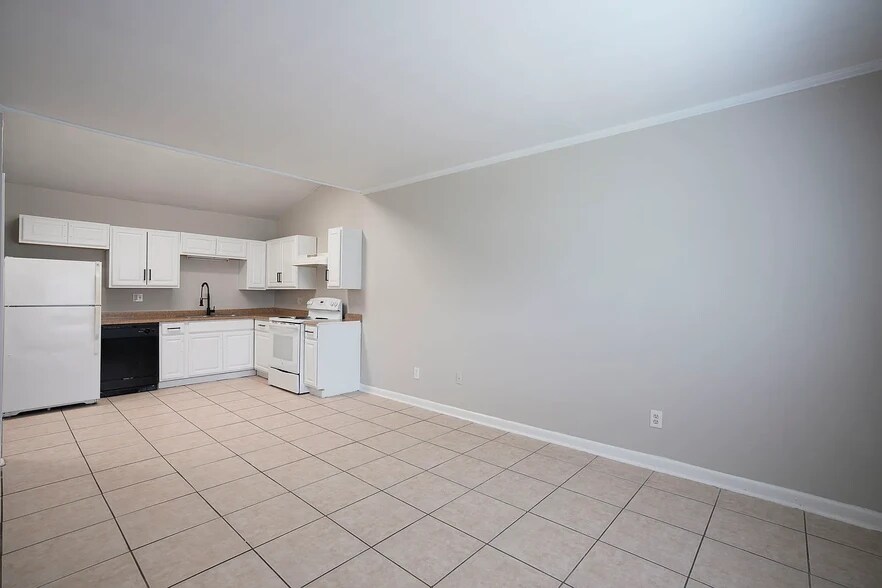 More Photos Of , Huntsville Multifamily For Sale