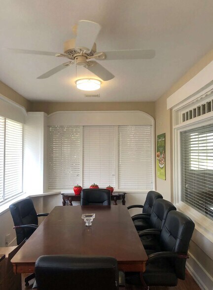 More Photos Of 545 Delaney Ave, Orlando Office For Lease