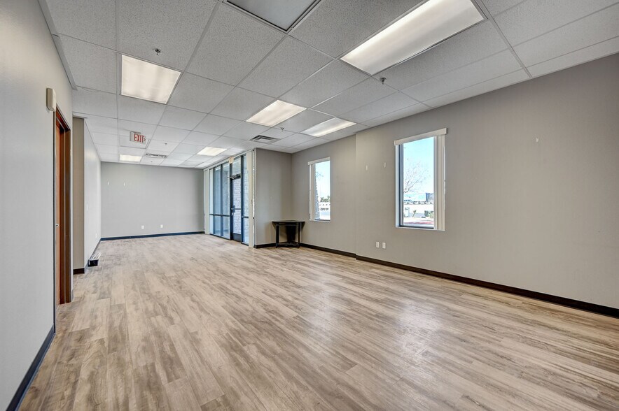 More Photos Of 3908 Civic Center Dr, North Las Vegas Distribution For Lease