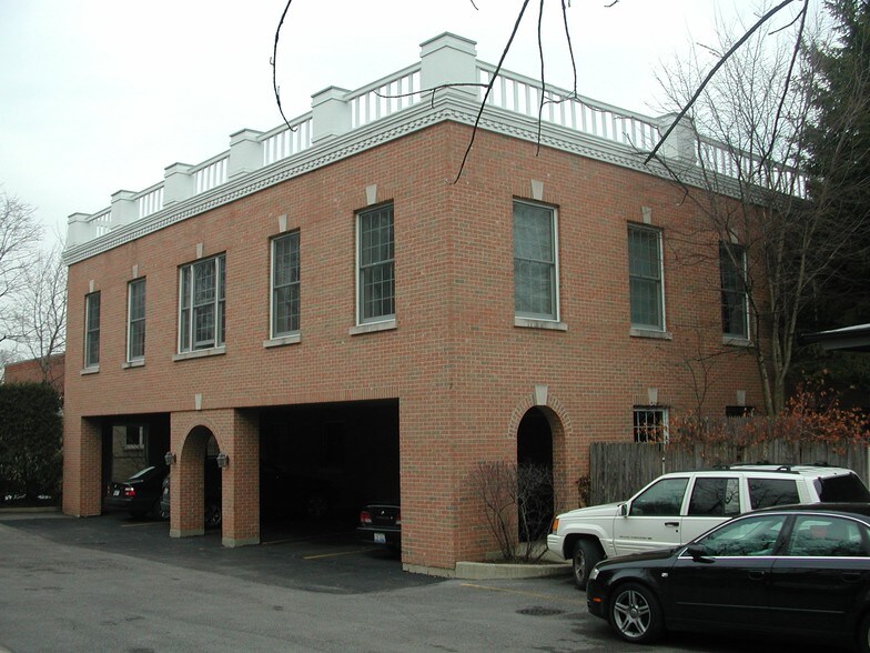 More Photos Of 560 Oakwood Ave, Lake Forest Office For Sale