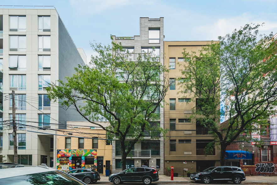 Primary Photo Of 1423 Broadway, Astoria Apartments For Sale