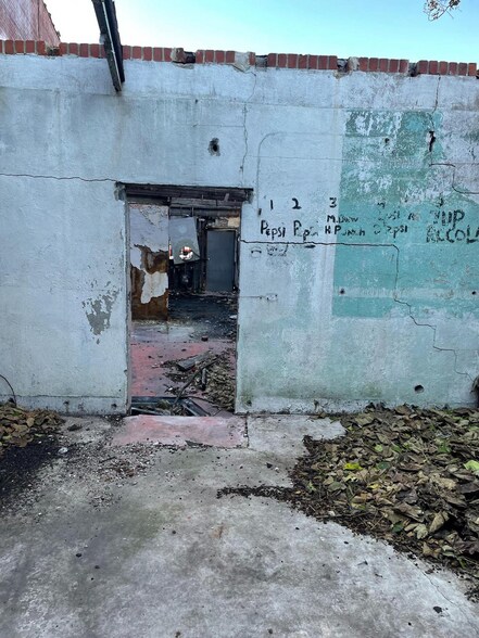 More Photos Of 1101-1111 W Allegheny Ave, Philadelphia Storefront Retail Office For Sale