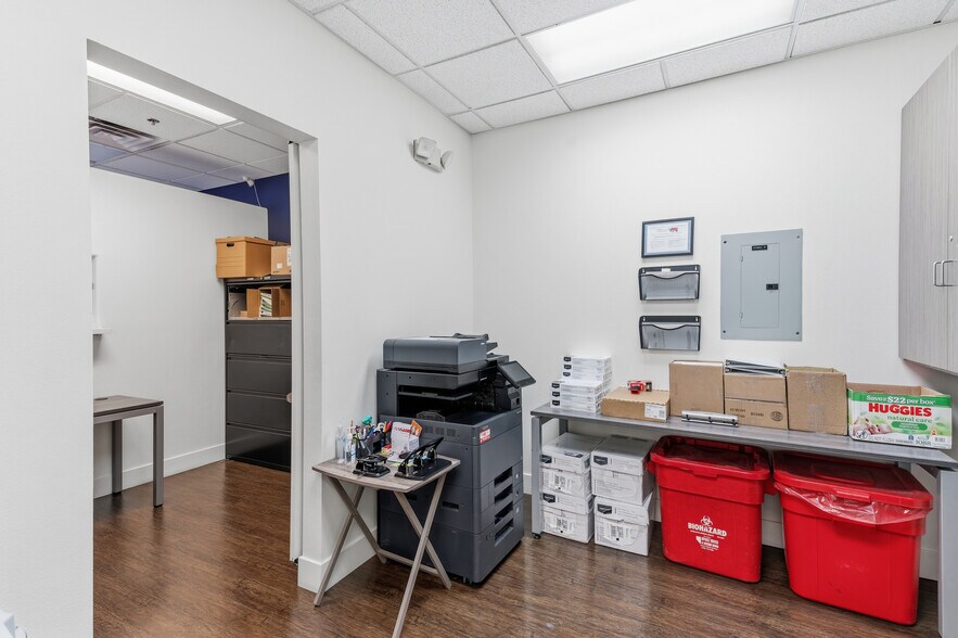 More Photos Of 3161 E Warm Springs Rd, Las Vegas Office For Sale