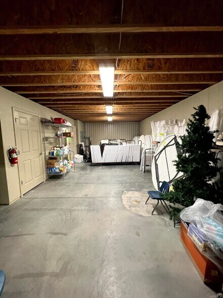 More Photos Of 418 Eastline Rd, Searcy Light Distribution For Sale