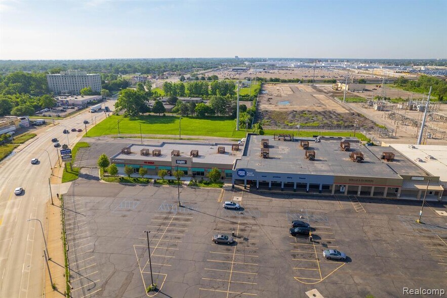 More Photos Of 4705 Conner St, Detroit General Retail For Lease