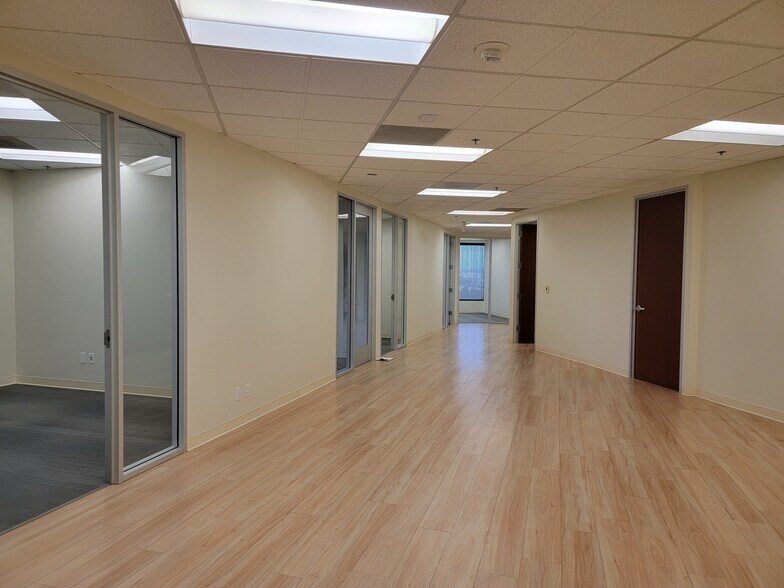 More Photos Of 3281 E Guasti Rd, Ontario Unknown For Lease