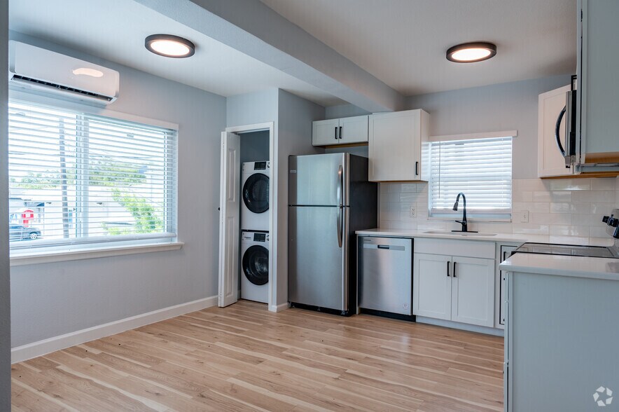 More Photos Of 324 30th Ave N, Saint Petersburg Apartments For Sale