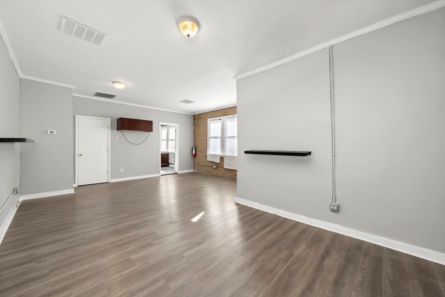 More Photos Of 1310-1314 E 75th St, Chicago Lodge Meeting Hall For Sale