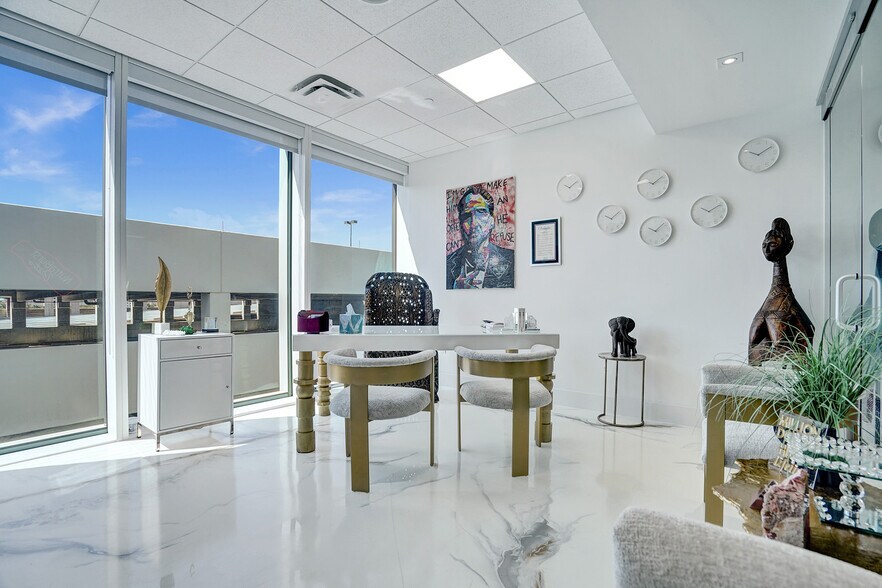 More Photos Of 18851 NE 29th Ave, Aventura Coworking Space