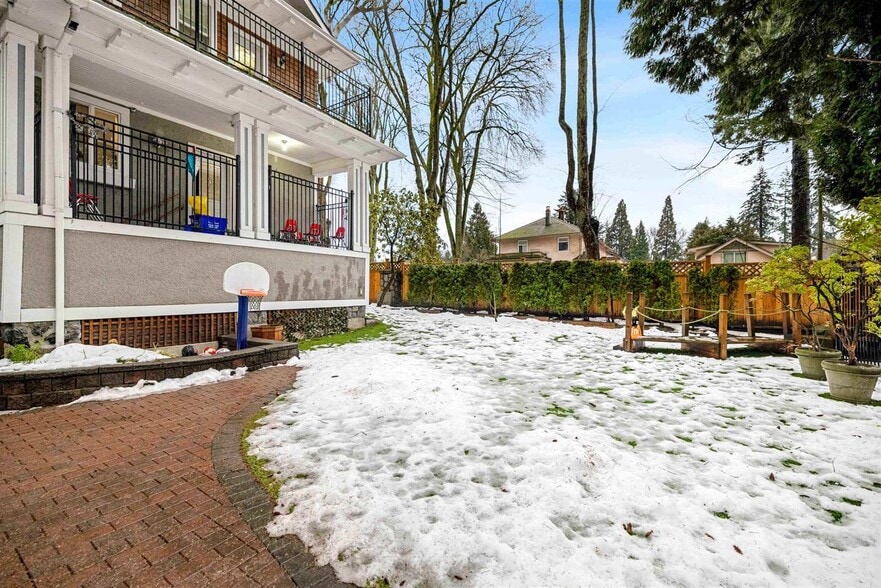 More Photos Of 4355 Granville St, Vancouver Schools For Sale