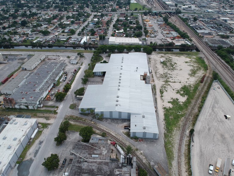 More Photos Of 10700 NW 36th Ave, Miami Warehouse For Lease