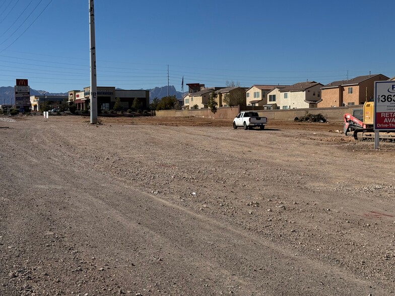 More Photos Of E-Nec Blue Diamond & Durango, Las Vegas Unknown For Lease