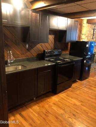 More Photos Of 122 4th St, Troy General Retail For Sale