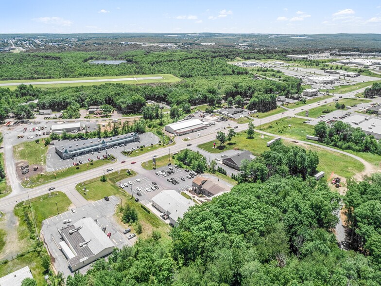 More Photos Of 386 Airport Rd, Hazle Township Office For Lease