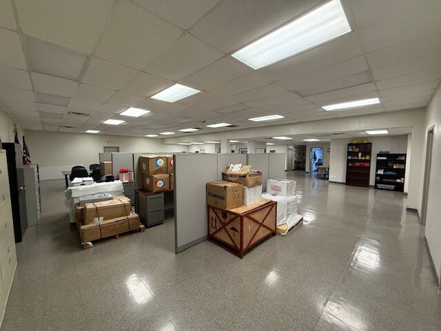 More Photos Of 602 Pershing Ave, Lufkin Warehouse For Sale