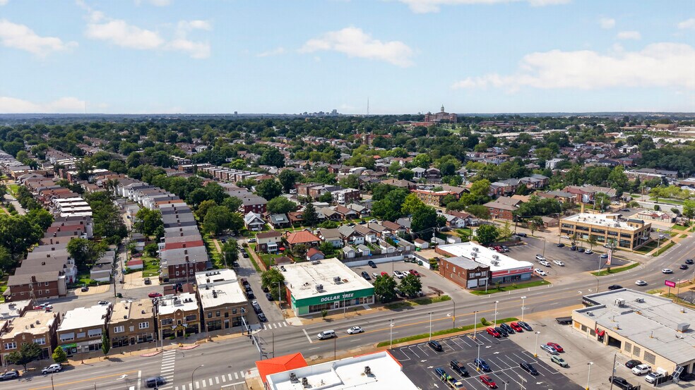 More Photos Of 3637 S Kings Hwy, Saint Louis Freestanding For Lease