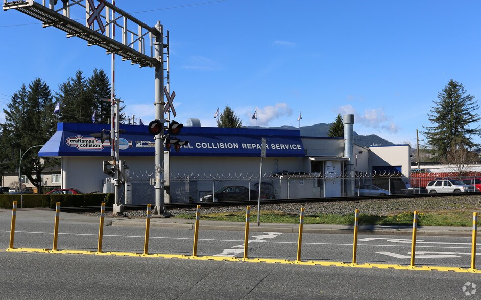 More Photos Of 3014 Westwood St, Port Coquitlam Auto Repair For Sale