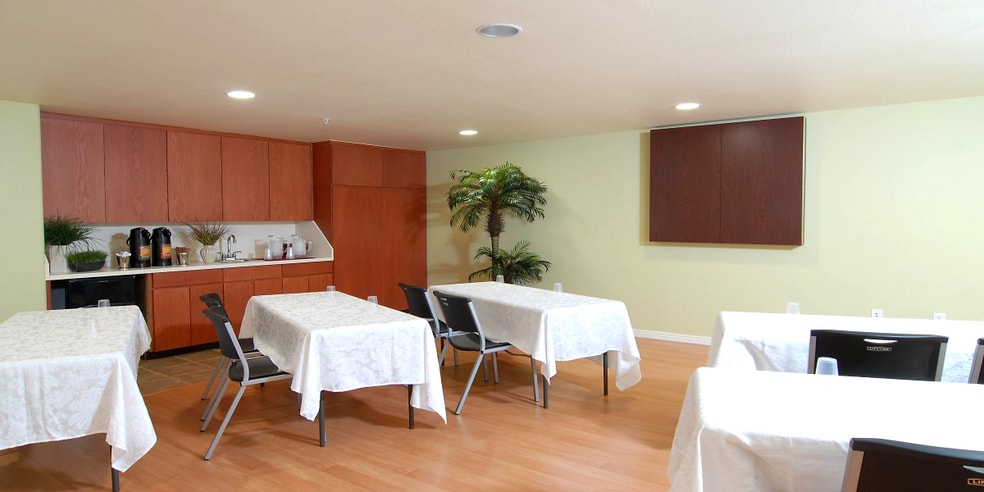 More Photos Of 8399 W Lynwood St, Tolleson Hotel For Sale