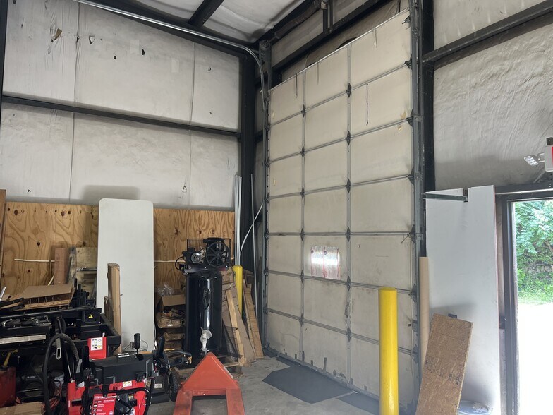 More Photos Of 941 Dudley Pike, Fort Mitchell Warehouse For Sale