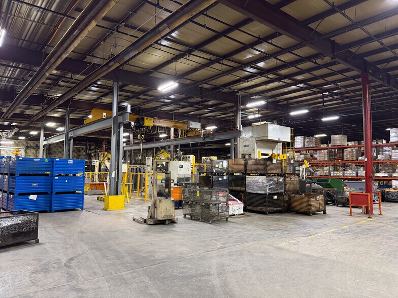 More Photos Of 851 Jackson St, Greenville Manufacturing For Lease