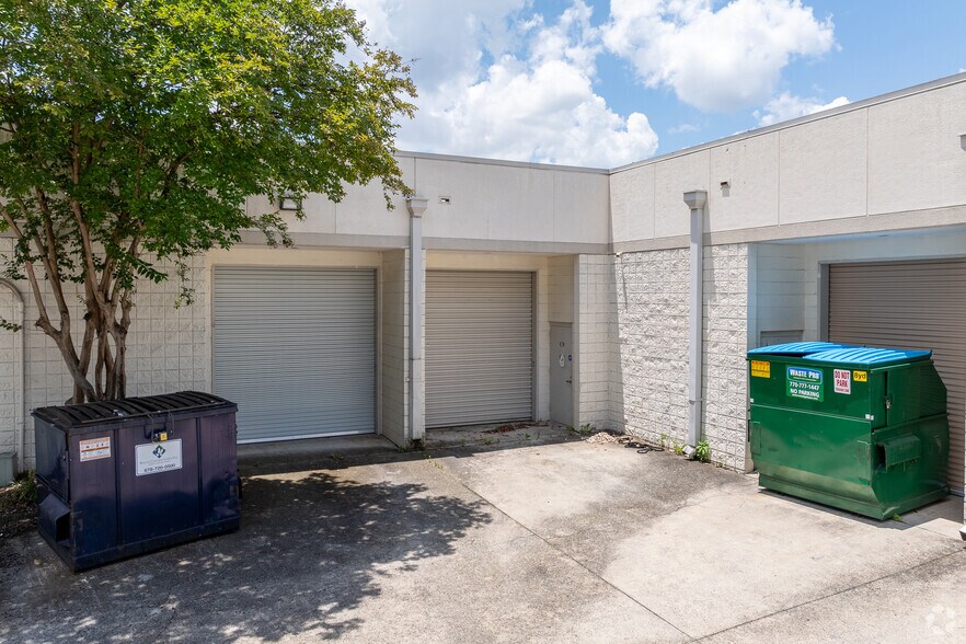 More Photos Of 6500 McDonough Dr, Norcross Showroom For Lease