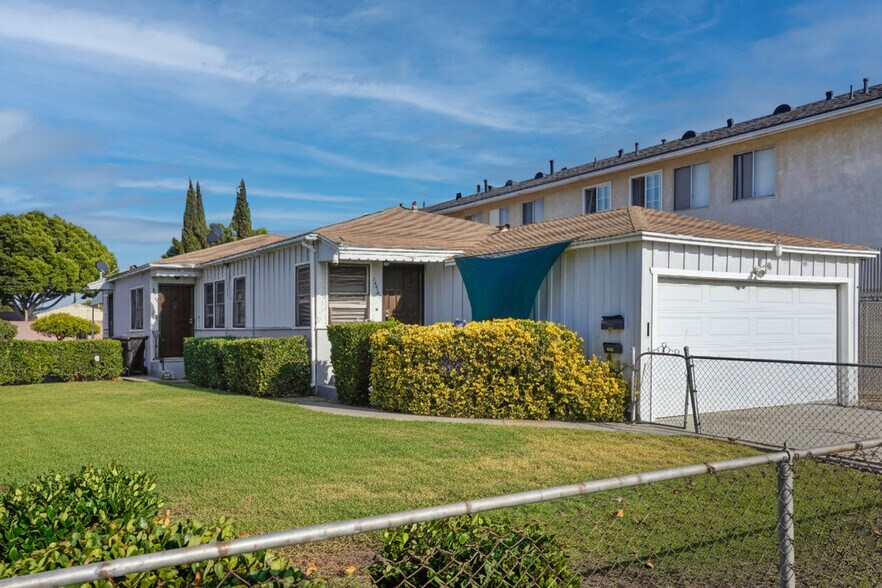 Primary Photo Of 14522 Avis Ave, Lawndale Apartments For Sale