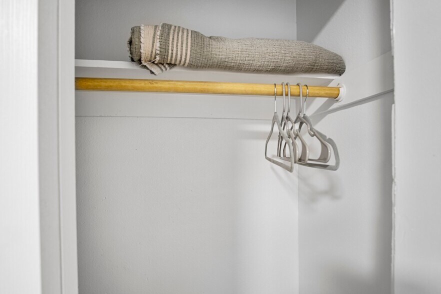 More Photos Of 116 Covena Ave, Modesto Apartments For Sale