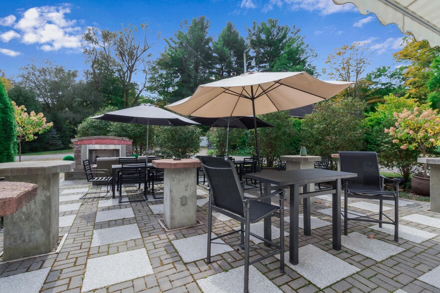 More Photos Of 5107 Langford Rd, North Collins Hospitality For Sale