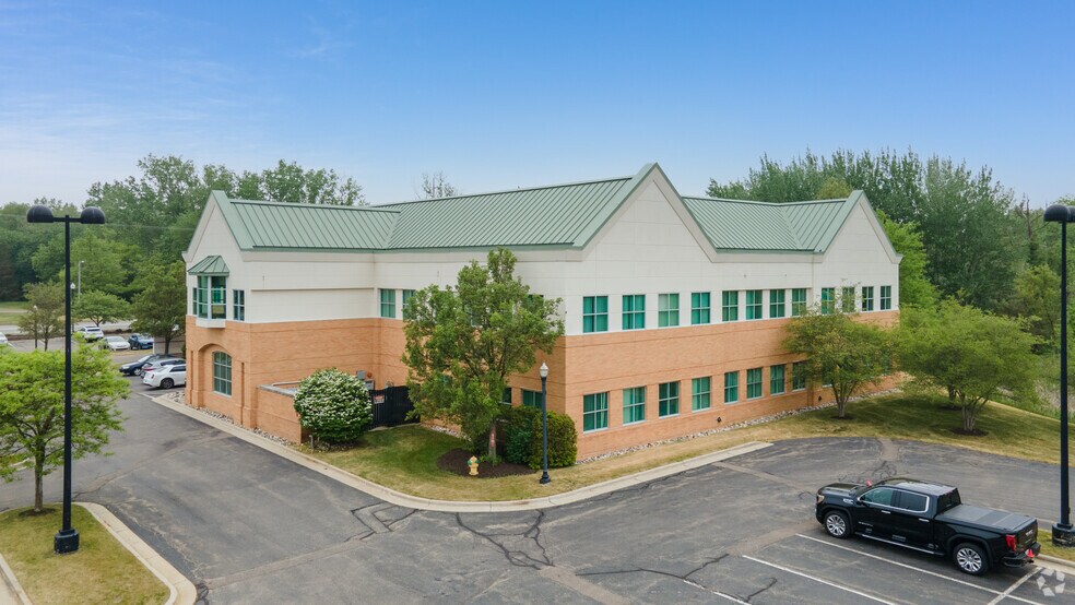More Photos Of 8075 Creekside Dr, Portage Medical For Lease