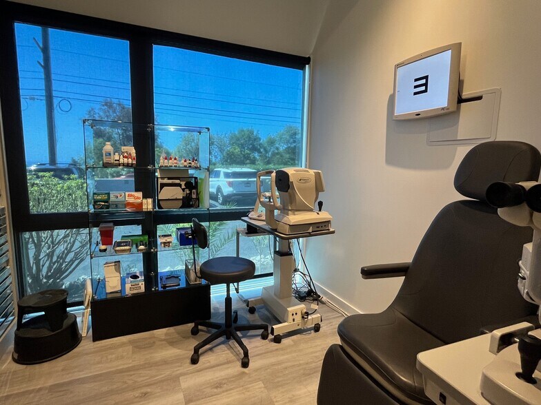 More Photos Of 24955 Pacific Coast Hwy, Malibu Loft Creative Space For Lease